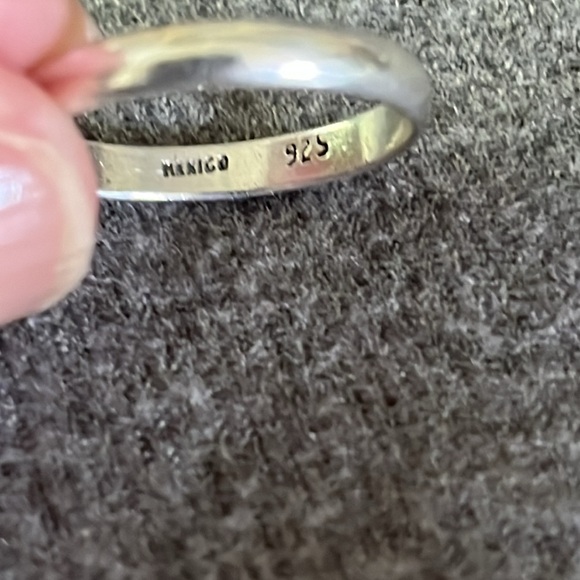 Sterling Silver Band Ring-9.5 - Picture 7 of 8